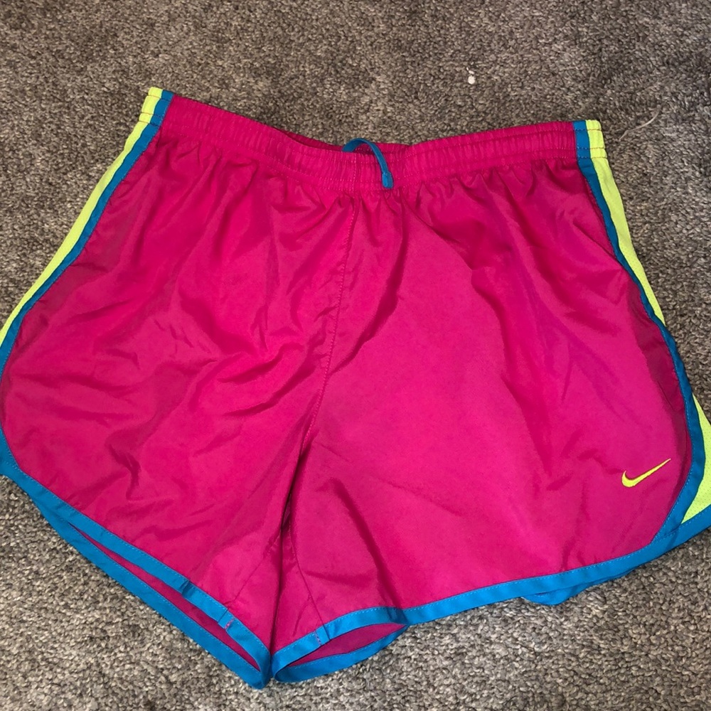 Nike shorts 🌟